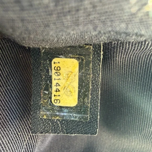 Chanel White Cube Medium Boy Bag Shoulder Bag with Gold Chain - Picture 10 of 12